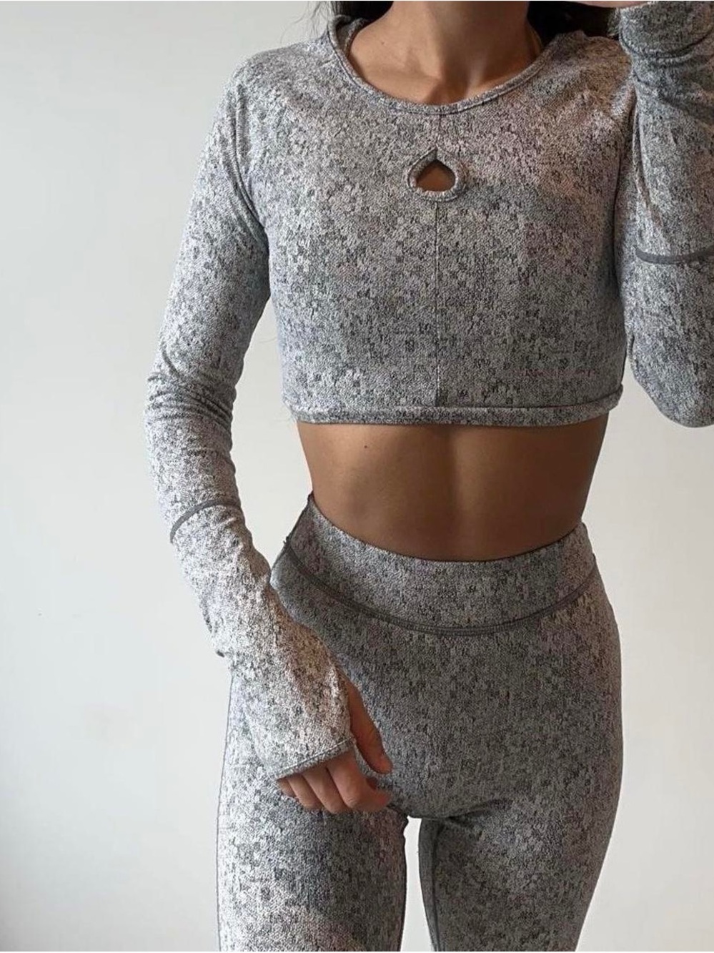 Gymshark Gray Long-Sleeve Cropped Active Top with Keyhole M